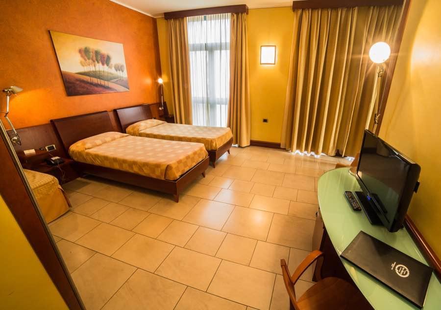 Albergo Ristorante San Marco كارماجنولا المظهر الخارجي الصورة