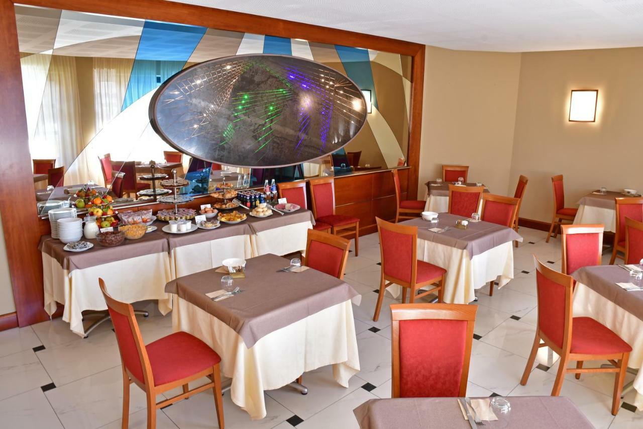 Albergo Ristorante San Marco كارماجنولا المظهر الخارجي الصورة