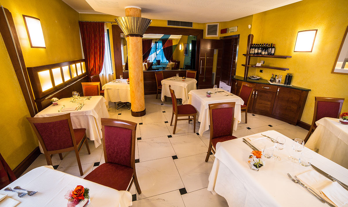 Albergo Ristorante San Marco كارماجنولا المظهر الخارجي الصورة